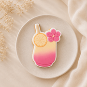 Cocktail mit Blüte
